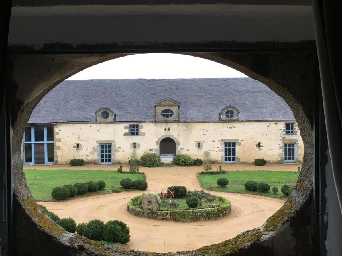 Chateau De La Chasse-Guerre Bed & Breakfast Hardanges Eksteriør bilde