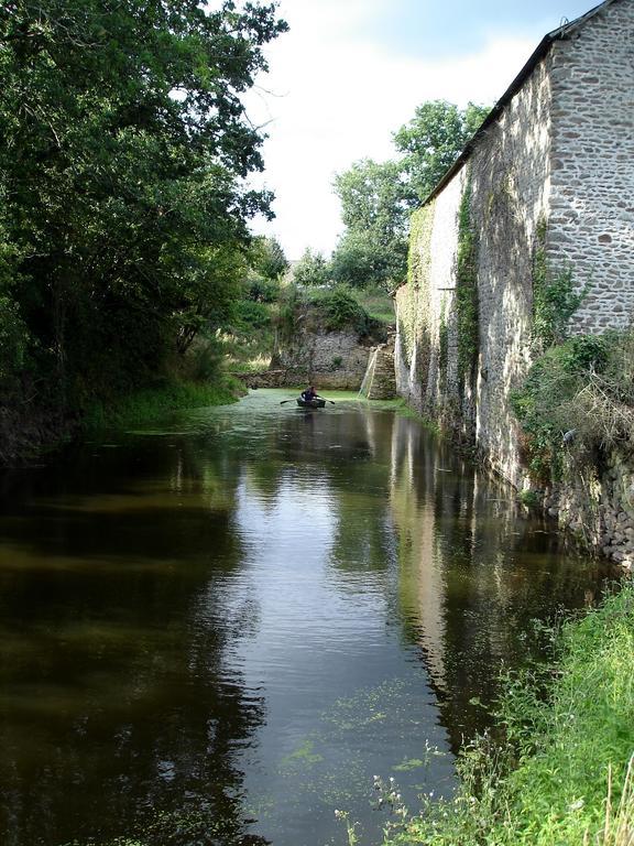 Chateau De La Chasse-Guerre Bed & Breakfast Hardanges Eksteriør bilde