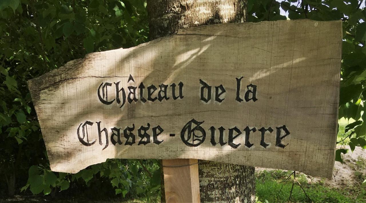 Chateau De La Chasse-Guerre Bed & Breakfast Hardanges Eksteriør bilde