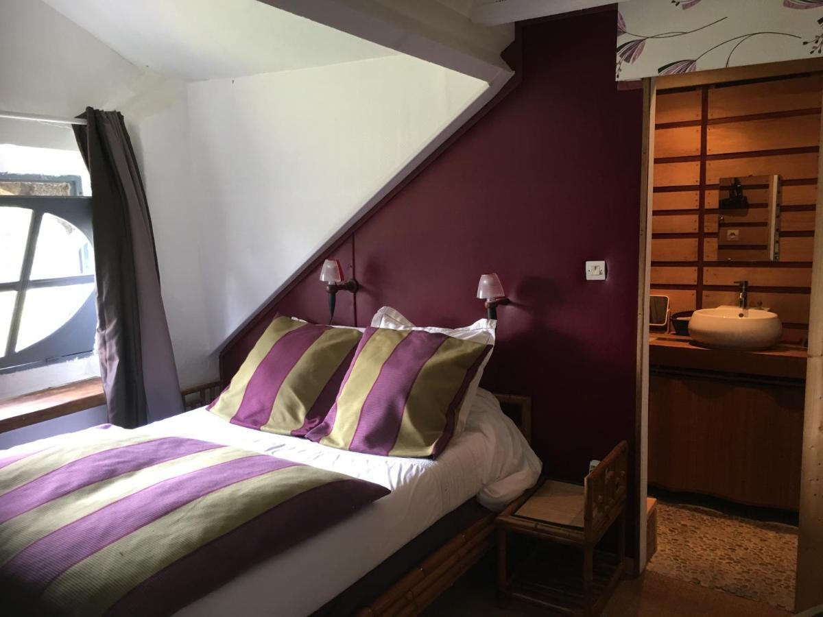Chateau De La Chasse-Guerre Bed & Breakfast Hardanges Eksteriør bilde